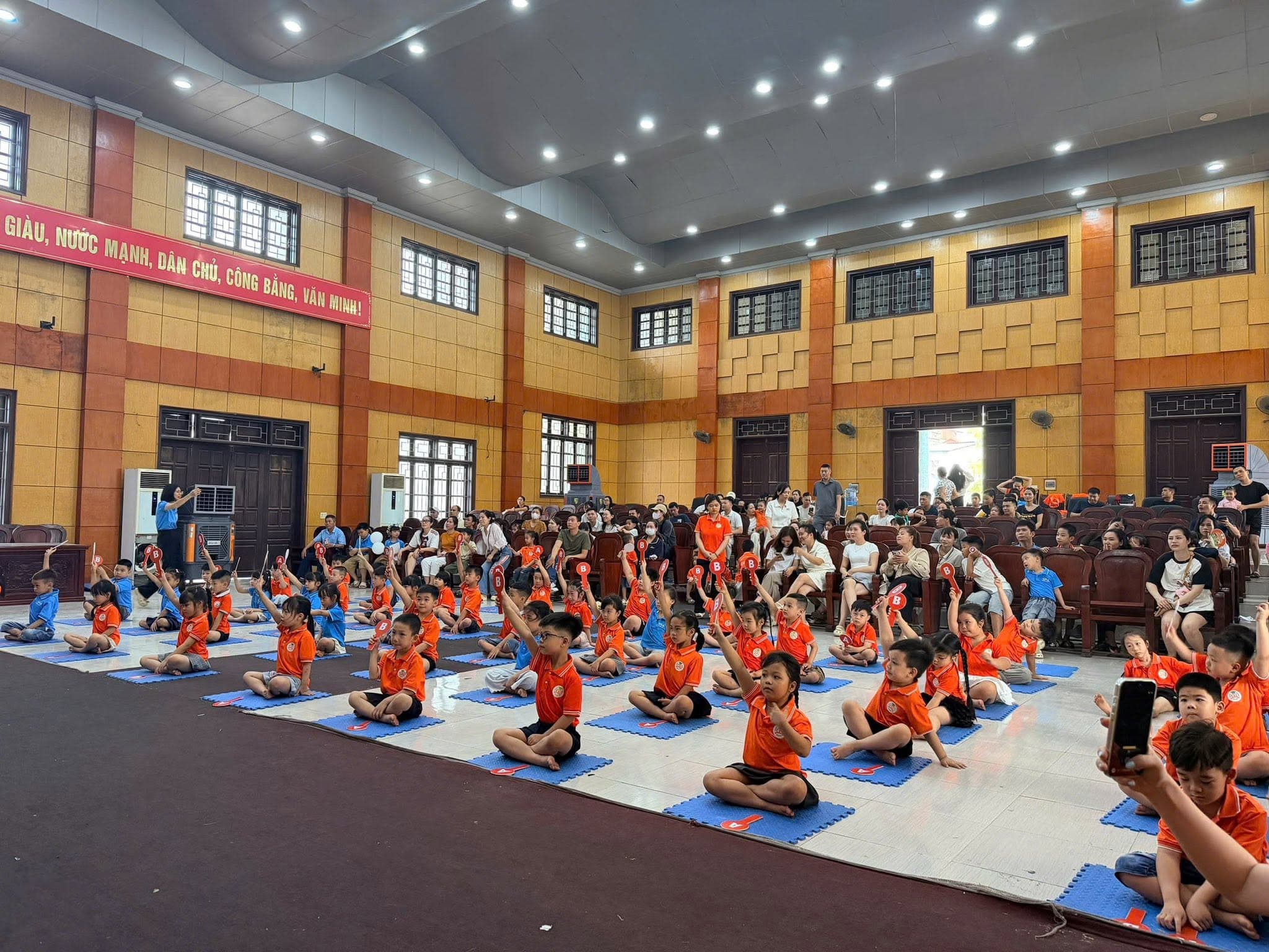Ảnh lớp học 3 — ESL Academy